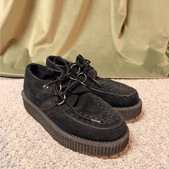 T.U.K Black Suede Viva Low Creeper - Picture 2 of 6